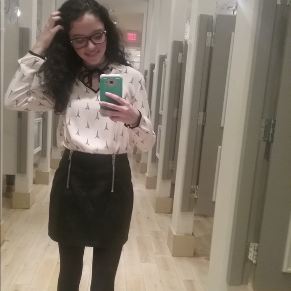 Forever 21 Top - Picture 1 of 3